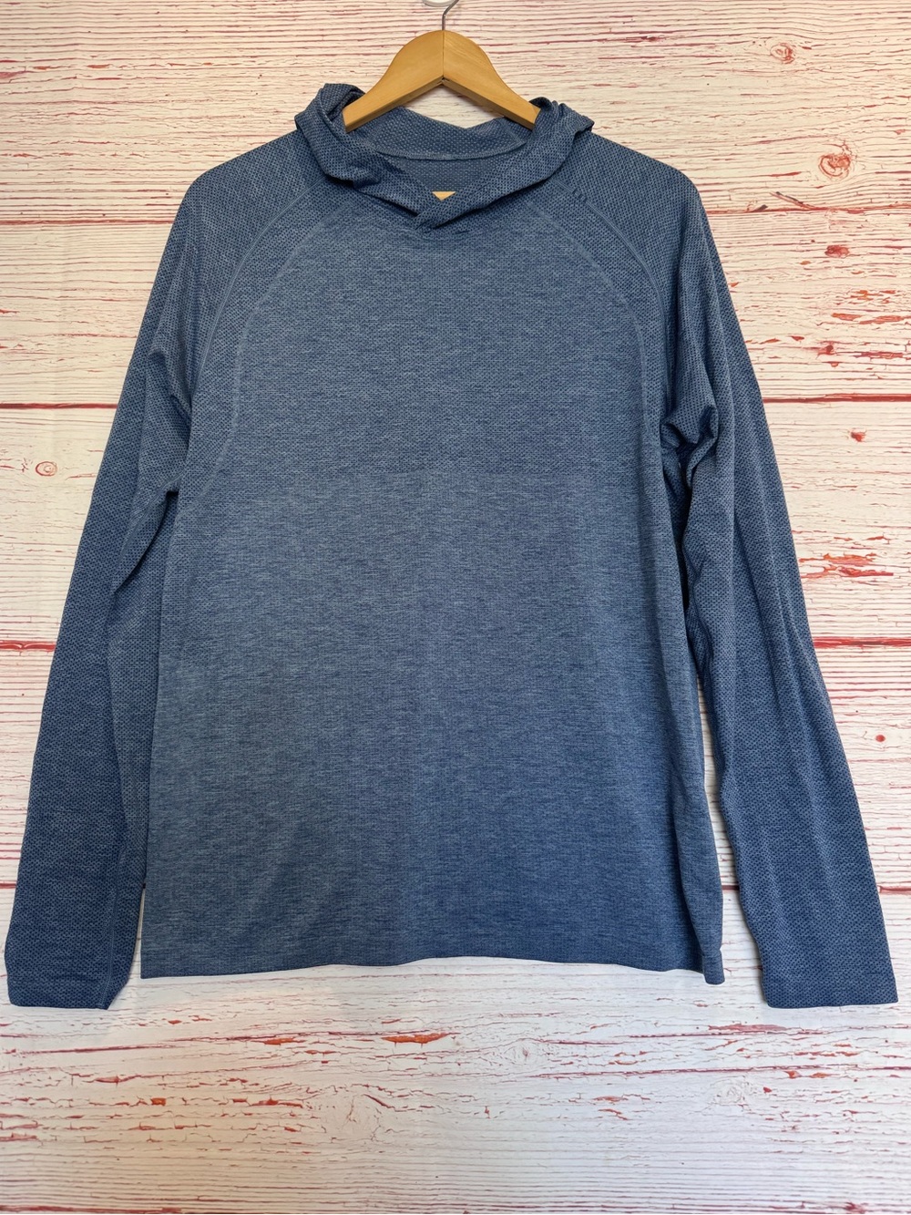 Lululemon Metal Vent Tech Hoodie 2.0 in Midnight Shadow / Tempest Blue Sz M